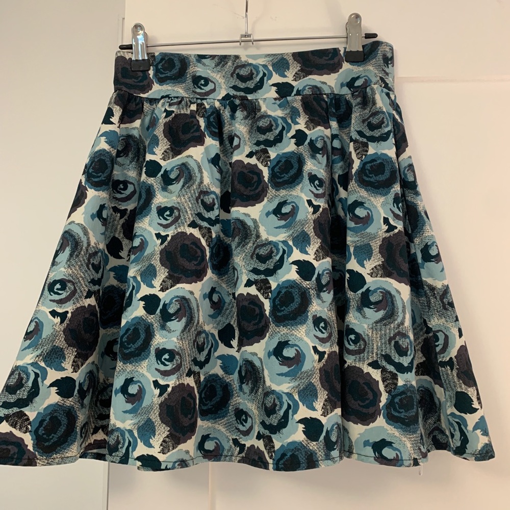 H&M floral mini skirt